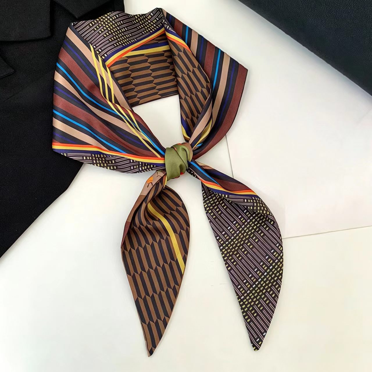 Роскошный шелковый шарф с прин – обзор и цена Face Scarf Mask